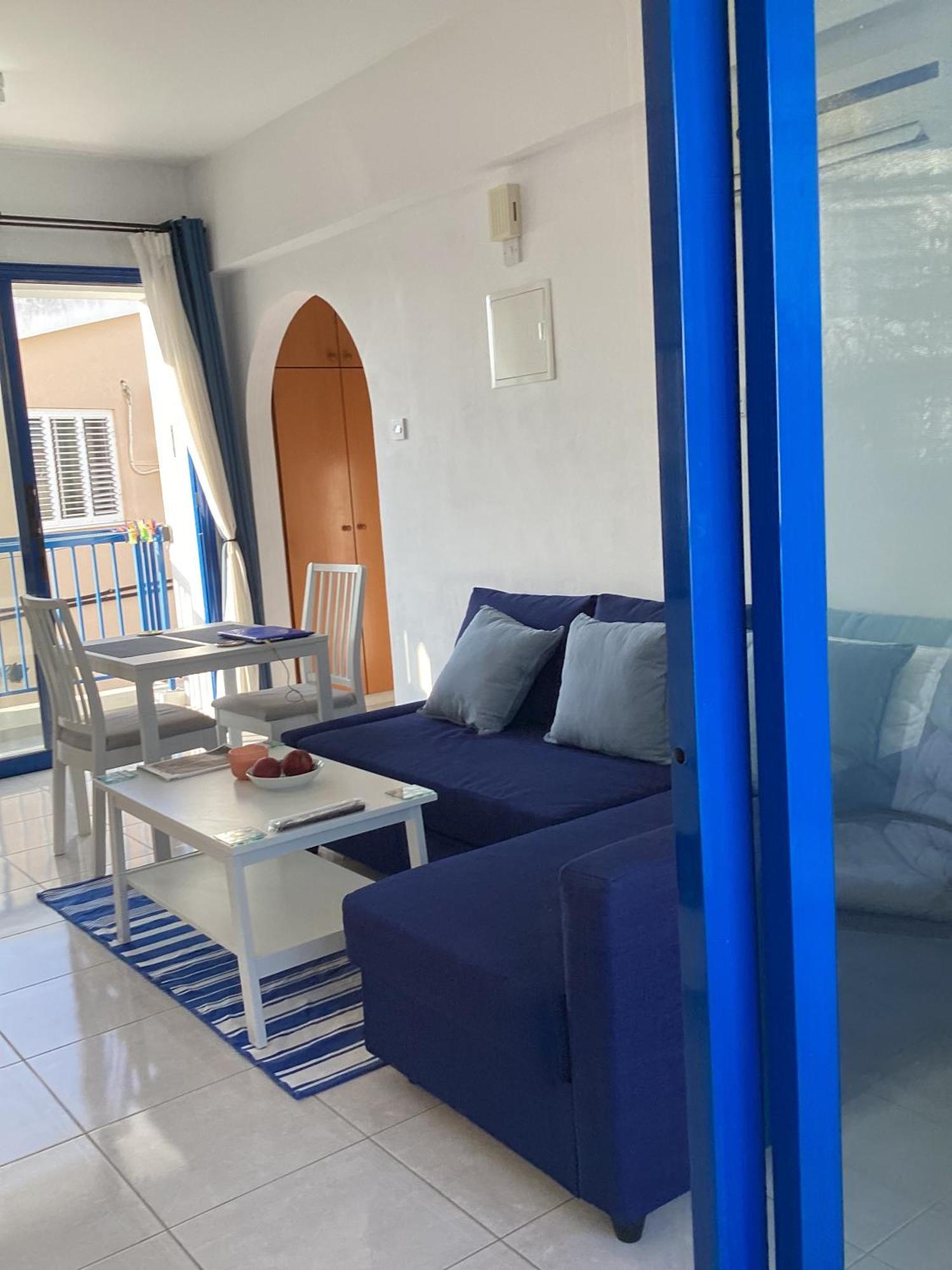 Apartment Blue Tasteful Complex Pool View *